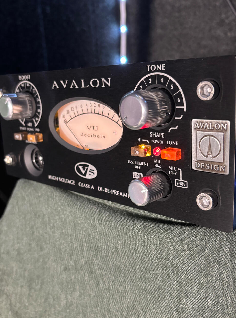 Avalon V5 Preamp